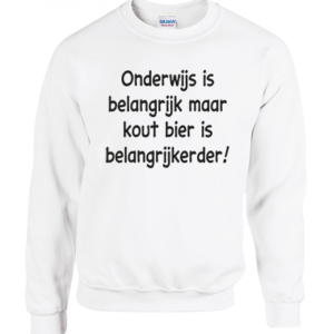 T-shirt, Sweater of Hoodie Onderwijs is belangrijk maar kout bier is belangrijkerder Nog geen kleding in de kast voor de Vrijdagmiddag borrel? kijk dan eens naar onze kleding met de tekst "Onderwijs is belangrijk maar kout bier is belangrijkerder". HB-Webshop is een onderdeel van HB-Creations Tilburg / Rijen